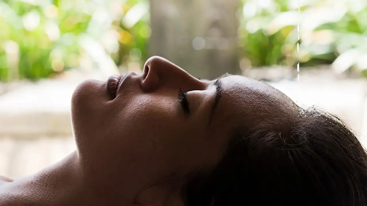 What is alternative medicine and how it can help you regain your health?